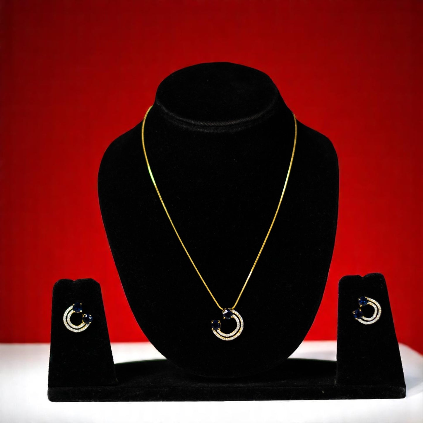 Zirconia Blue Moon Shape Pendant Set