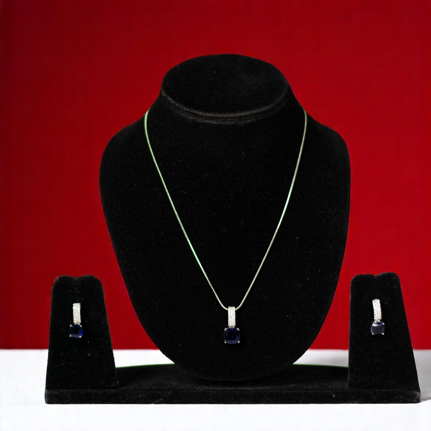 92.5 Silver Blue Gemstone Zircon Pendant Set