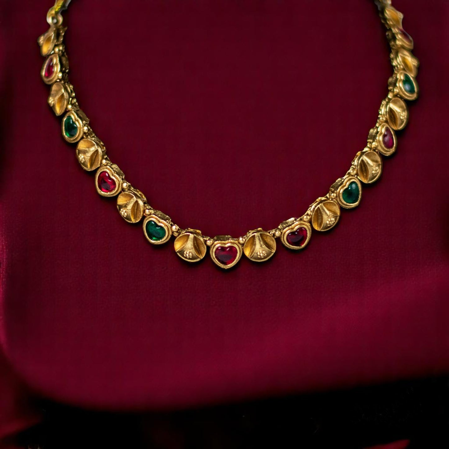 Gold Polish Heart Necklace Set 002