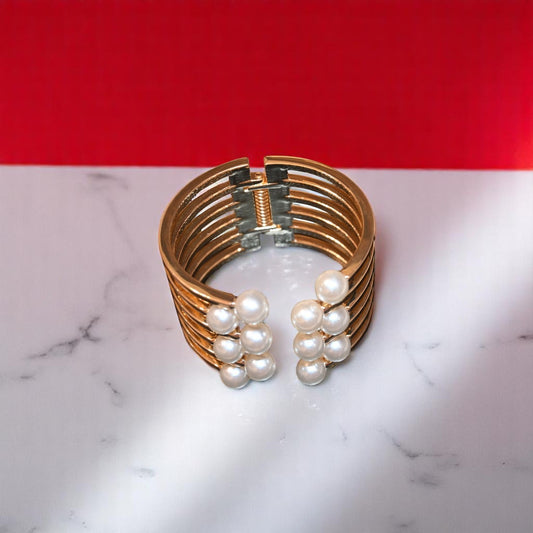 Synthetic Pearl Bracelet