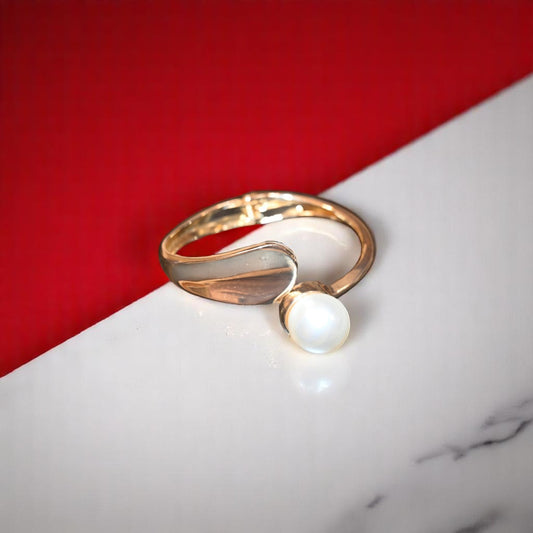 Synthetic Pearl Bracelet