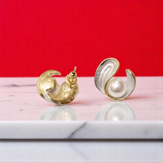Synthetic Pearl Shell Studs