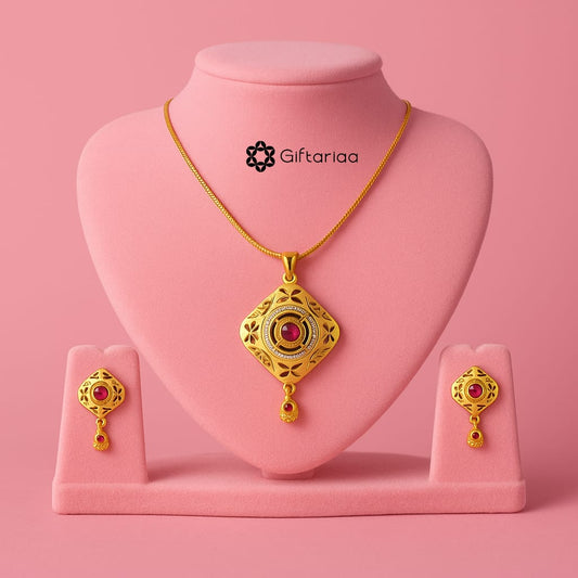 Gold plated rubia pendant set