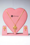 Gold plated round pendant set